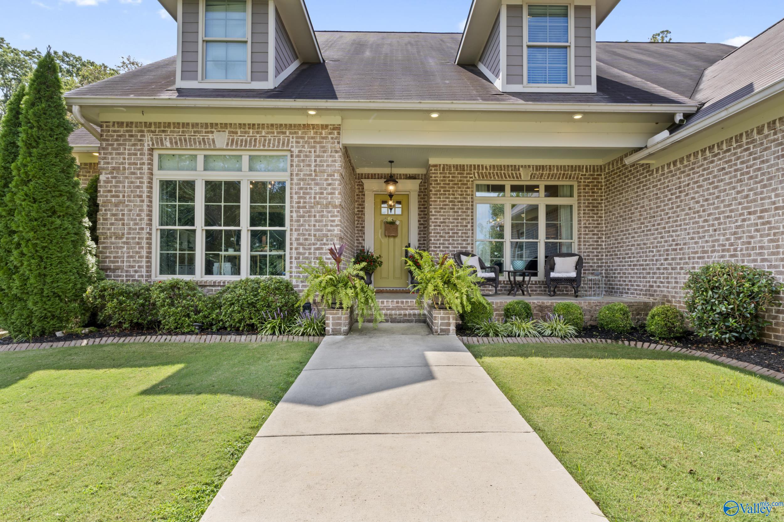 2309 SW Selma Street