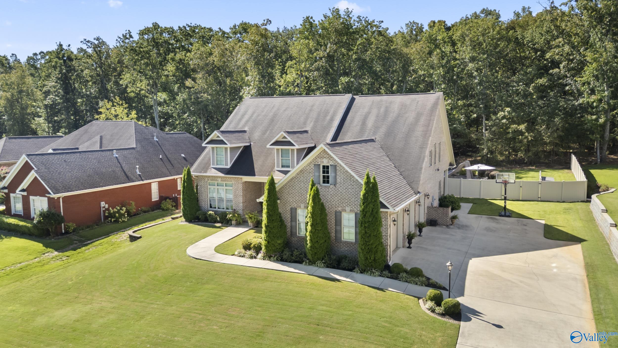 2309 SW Selma Street