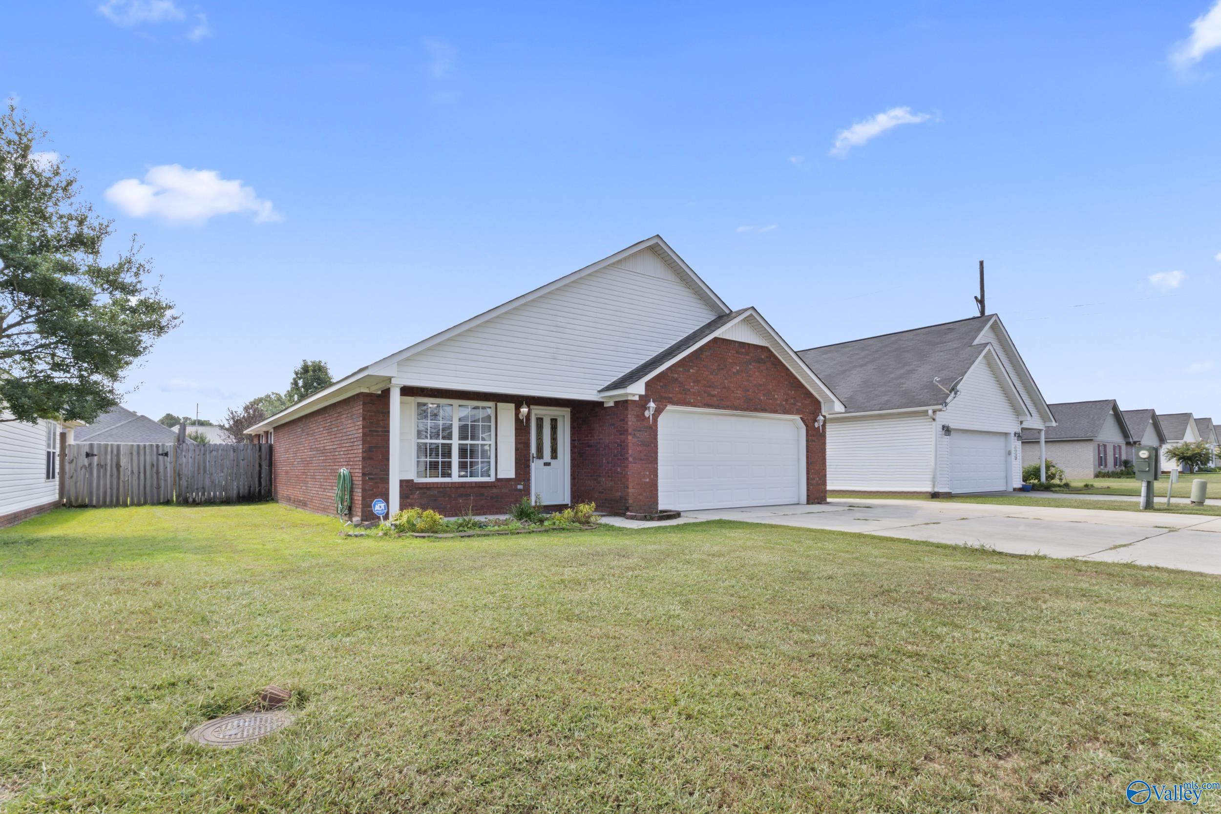 3907 Steve Perkins Drive SW