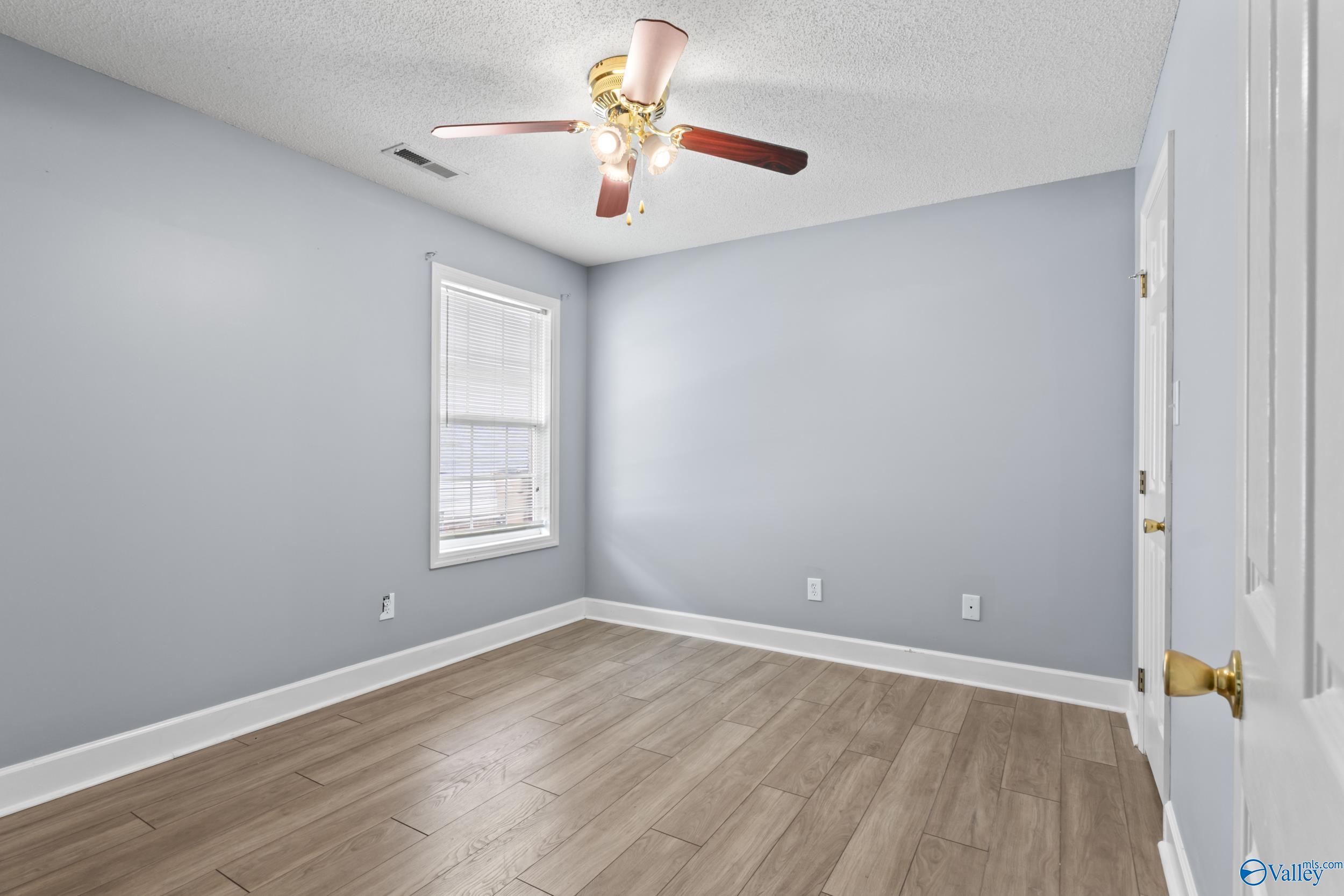 3907 Steve Perkins Drive SW