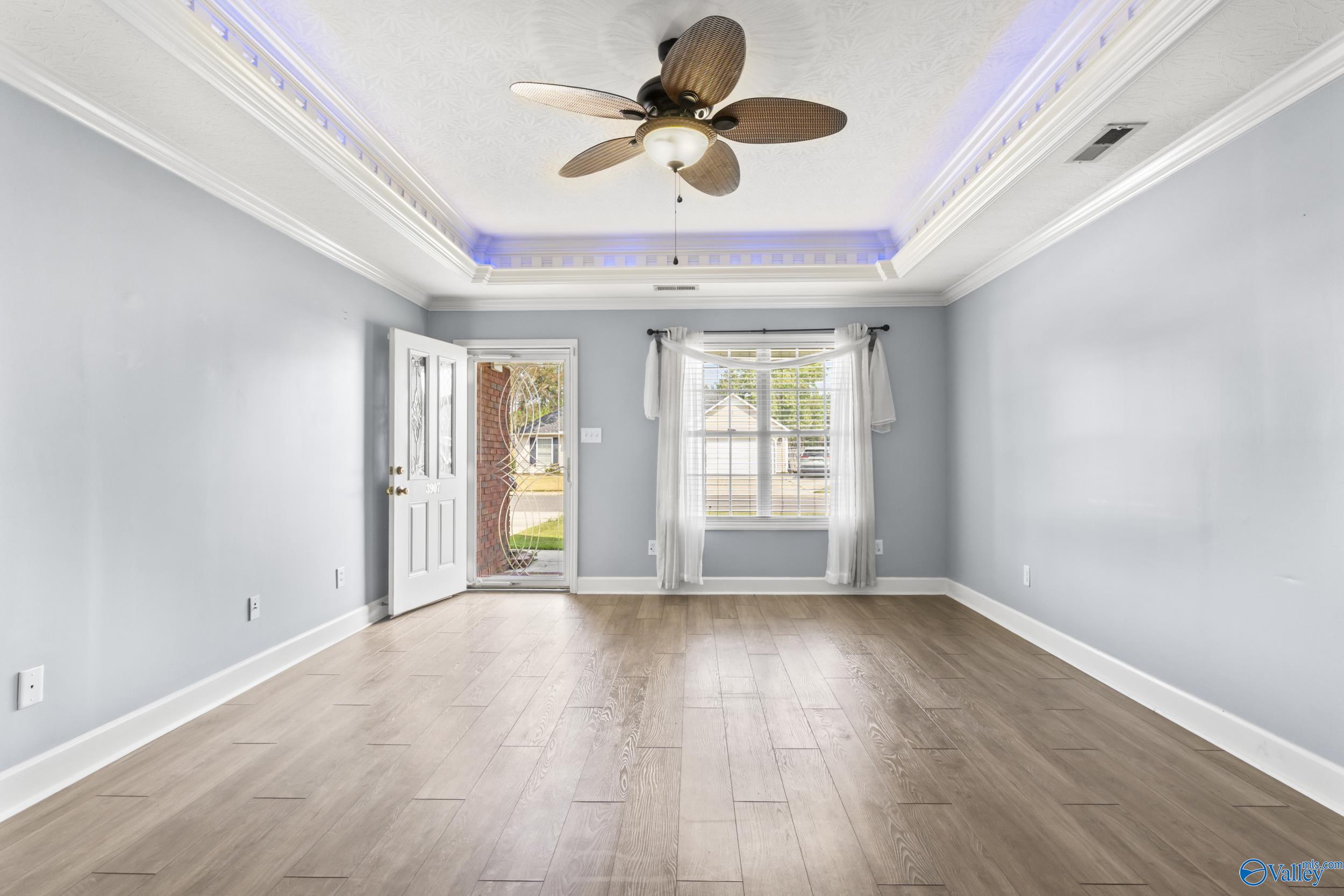 3907 Steve Perkins Drive SW