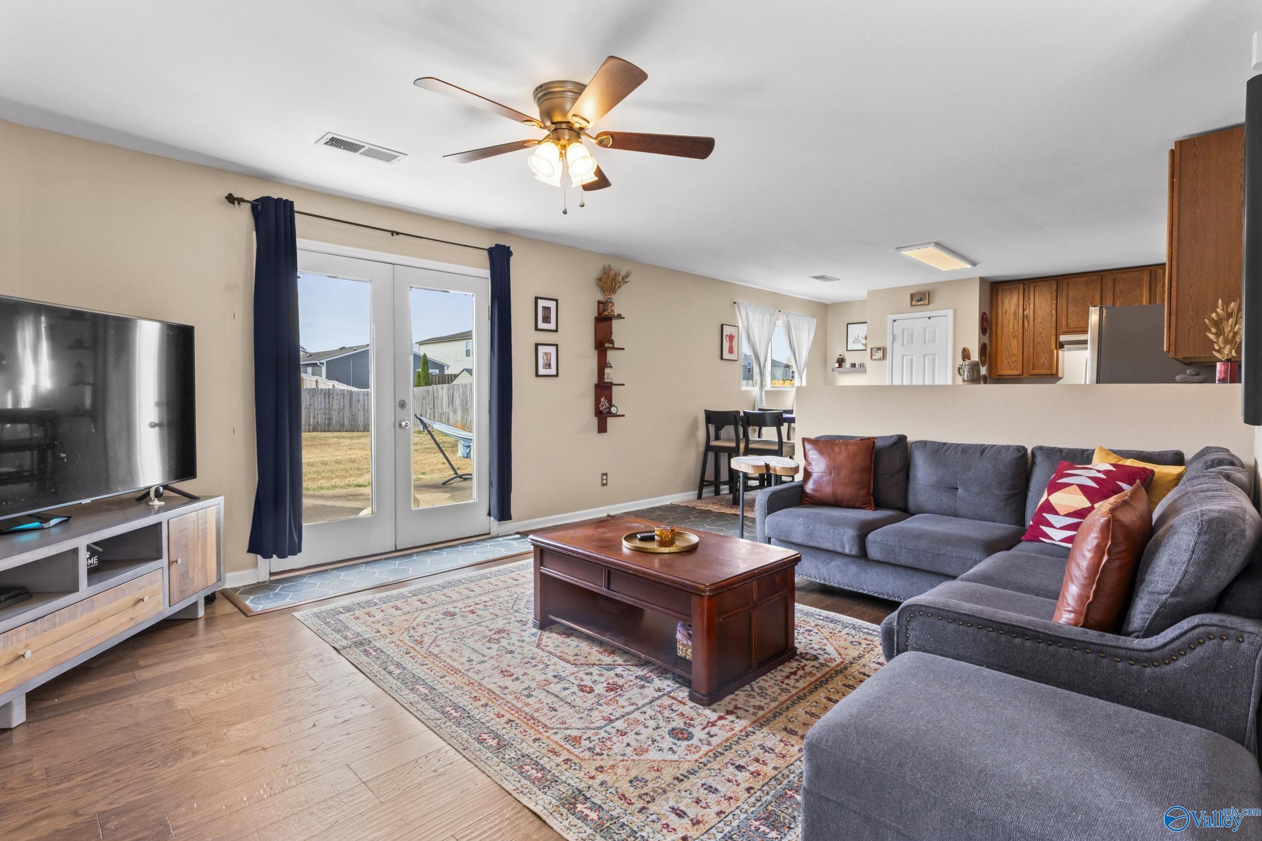 3099 Castlecreek Drive SW