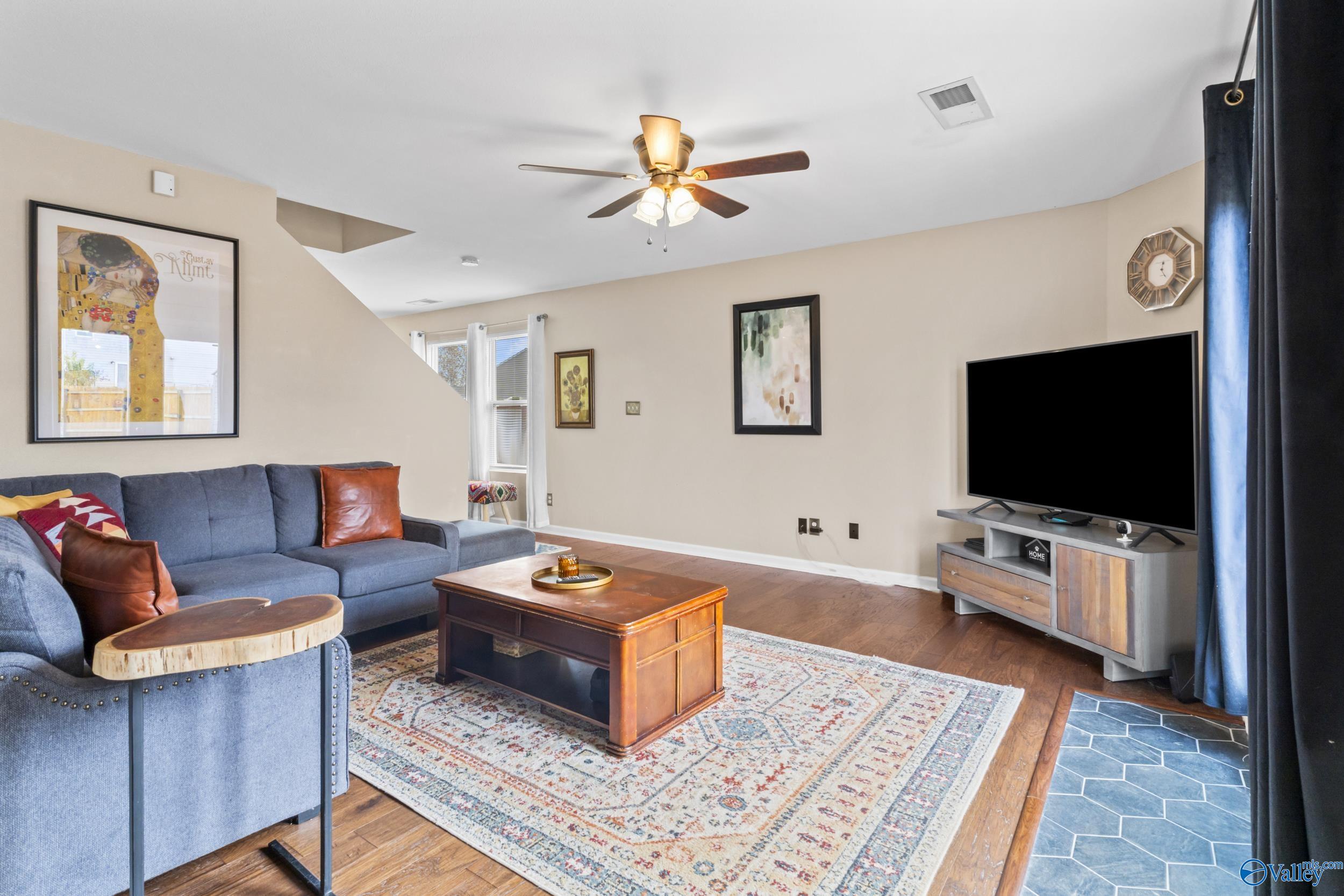 3099 Castlecreek Drive SW