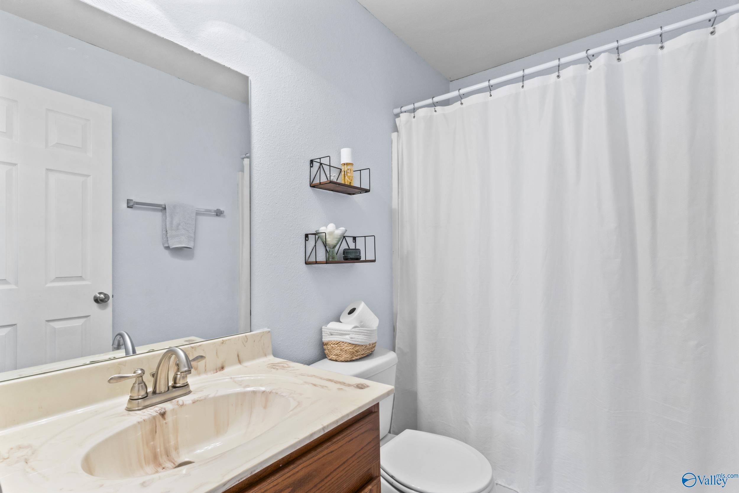 3099 Castlecreek Drive SW