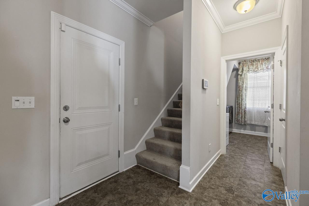24 Tall Oak Blvd