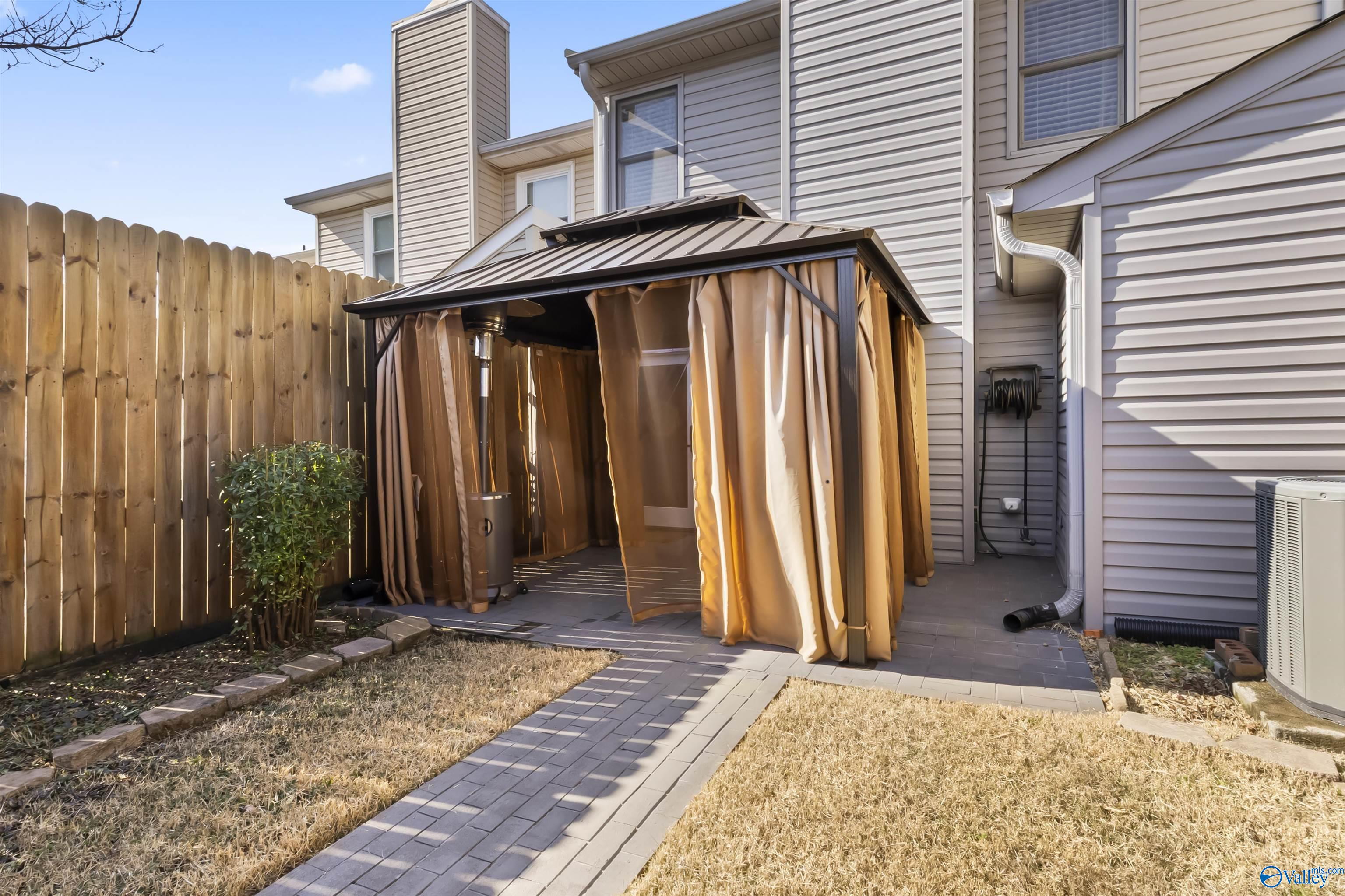 6957 Steeplechase Drive NW