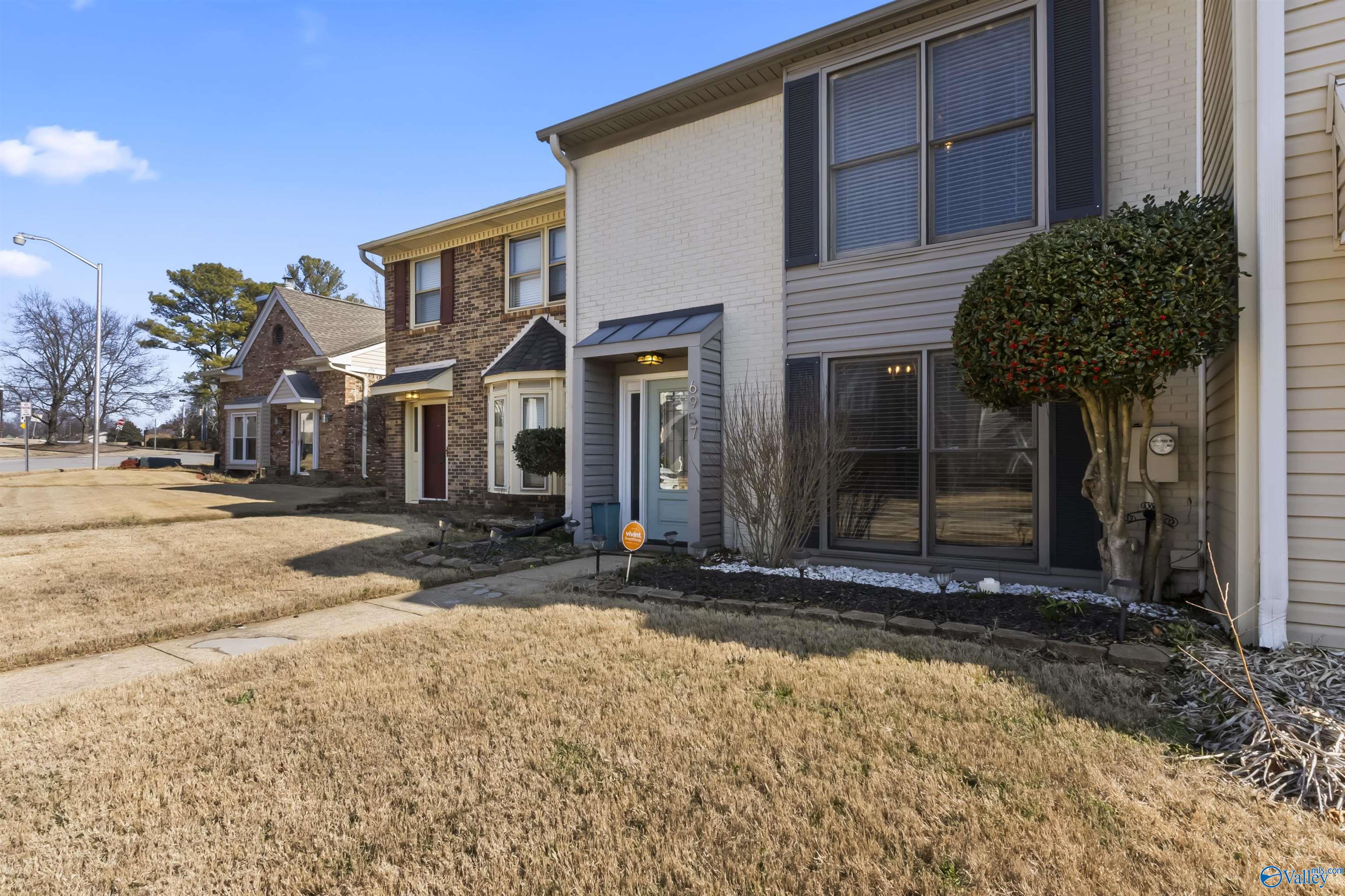 6957 Steeplechase Drive NW