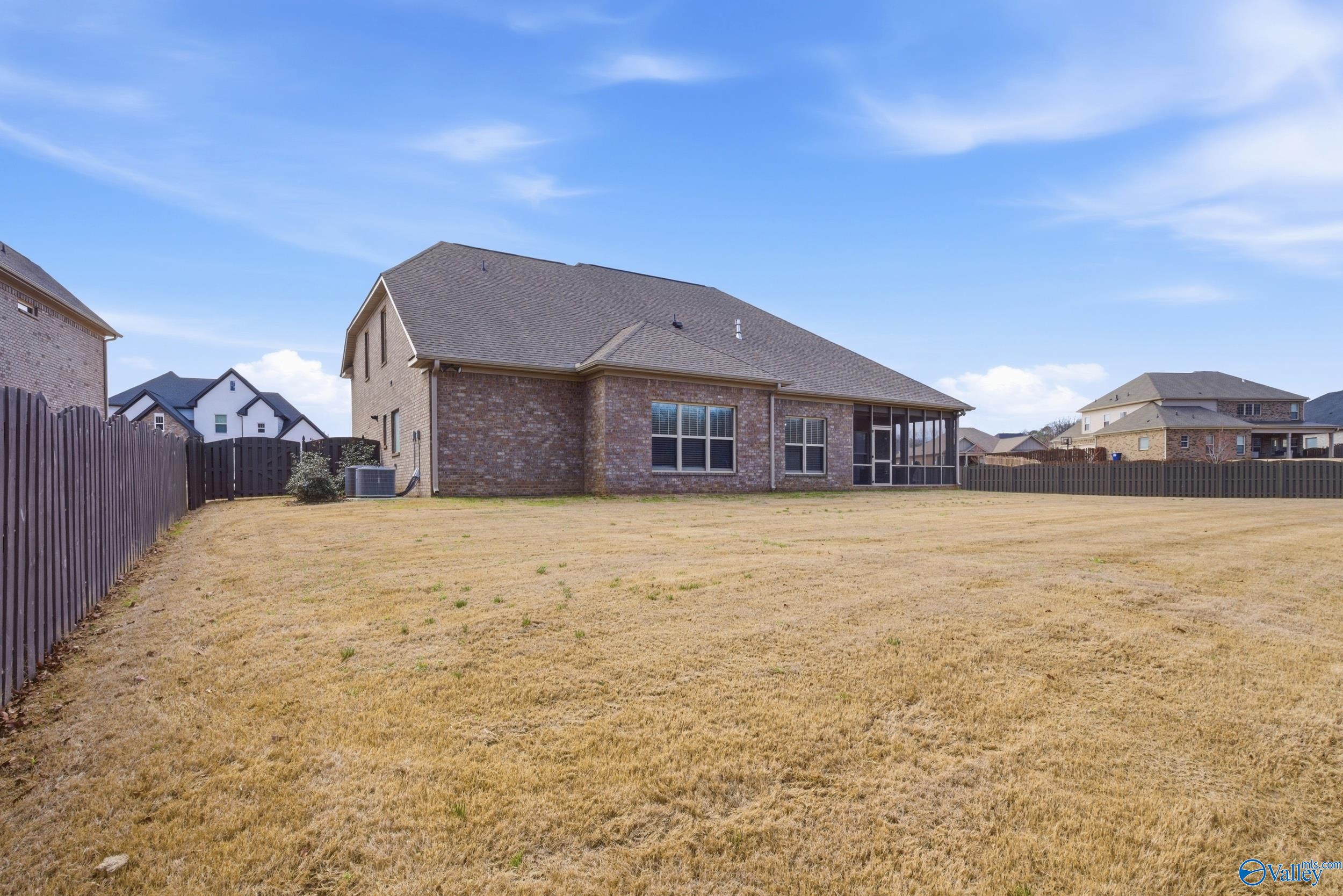 201 Goose Hill Bend