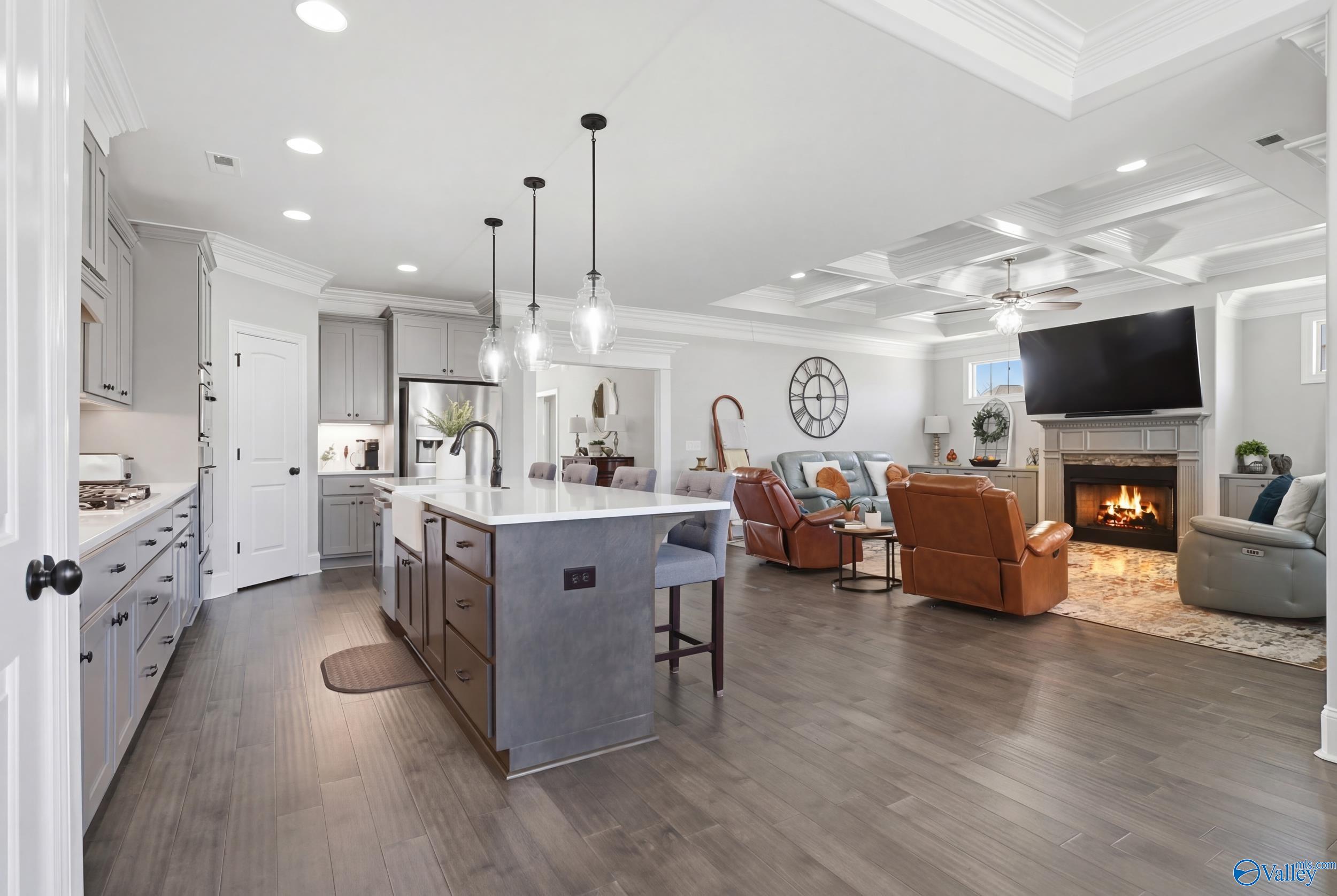 201 Goose Hill Bend