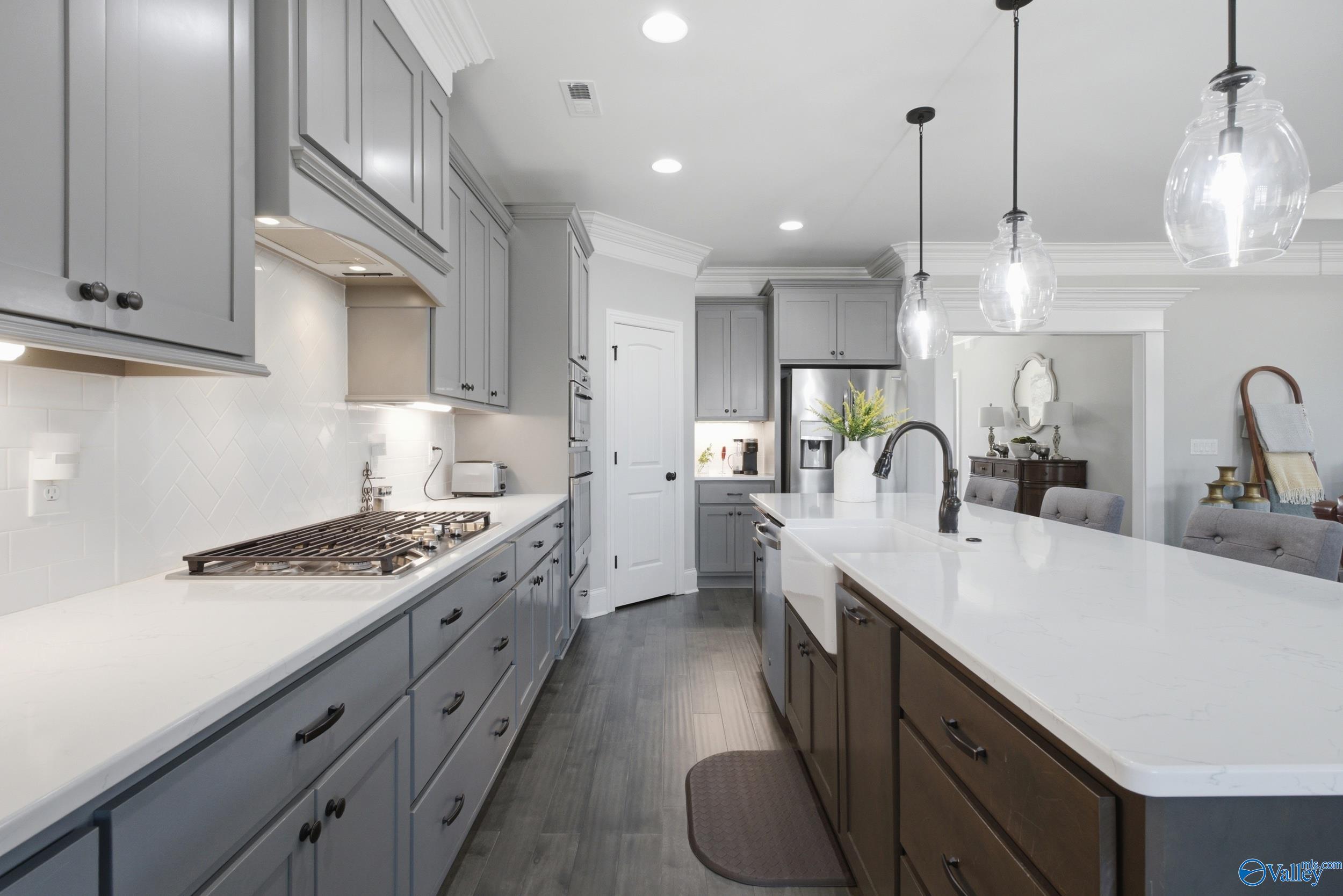 201 Goose Hill Bend