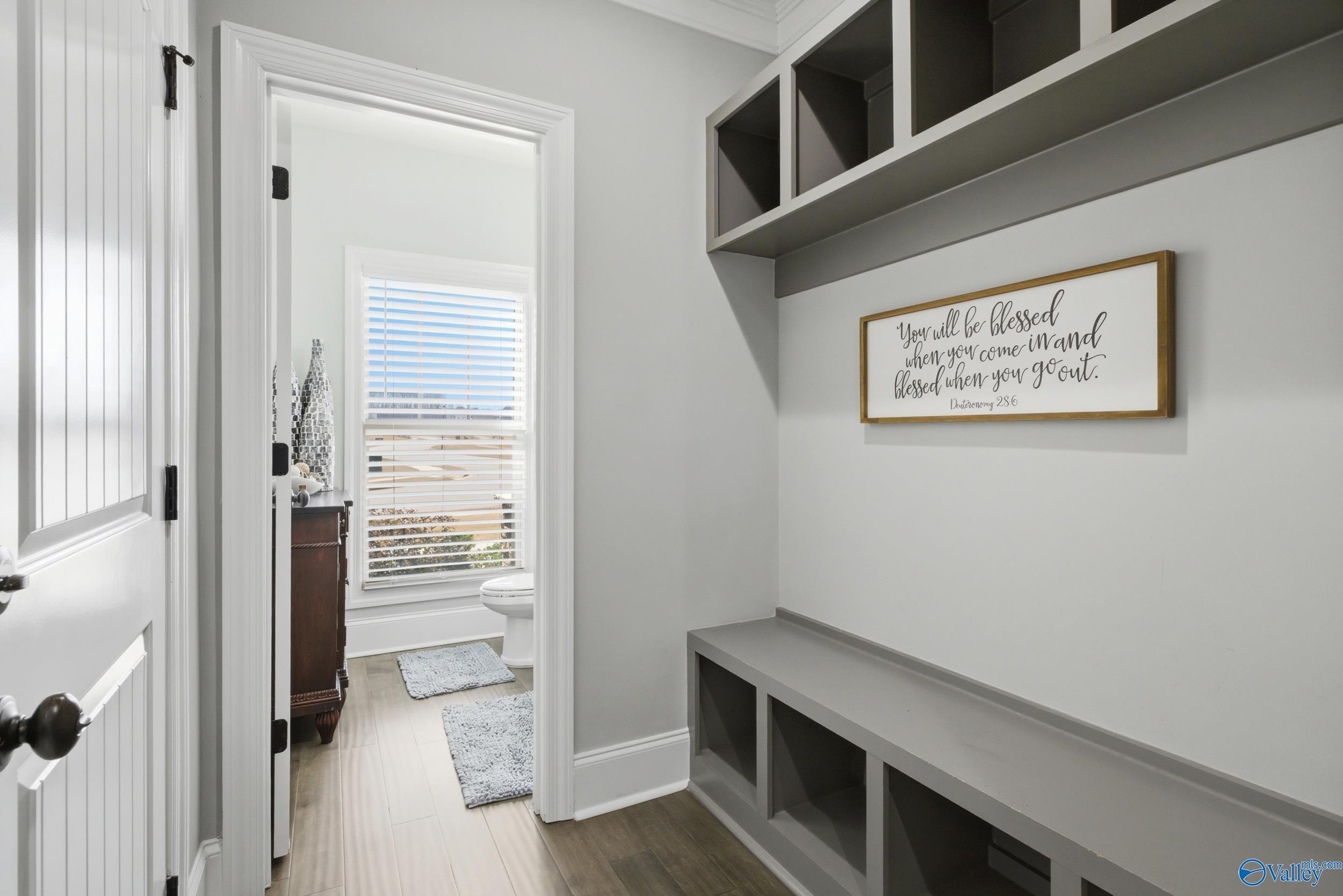 201 Goose Hill Bend