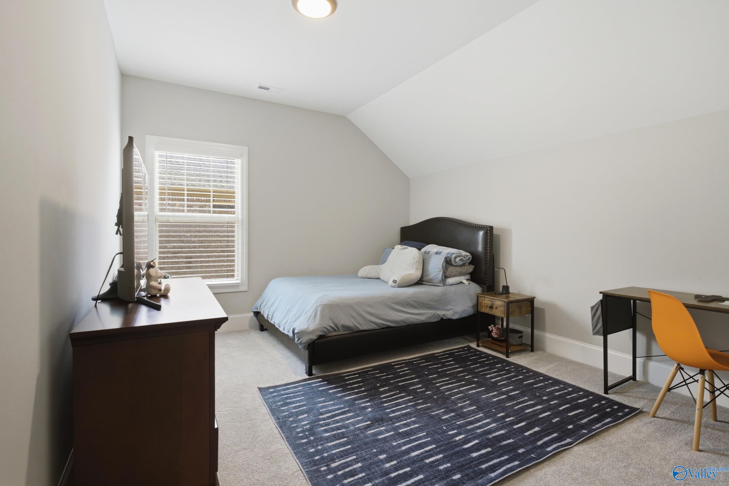 201 Goose Hill Bend