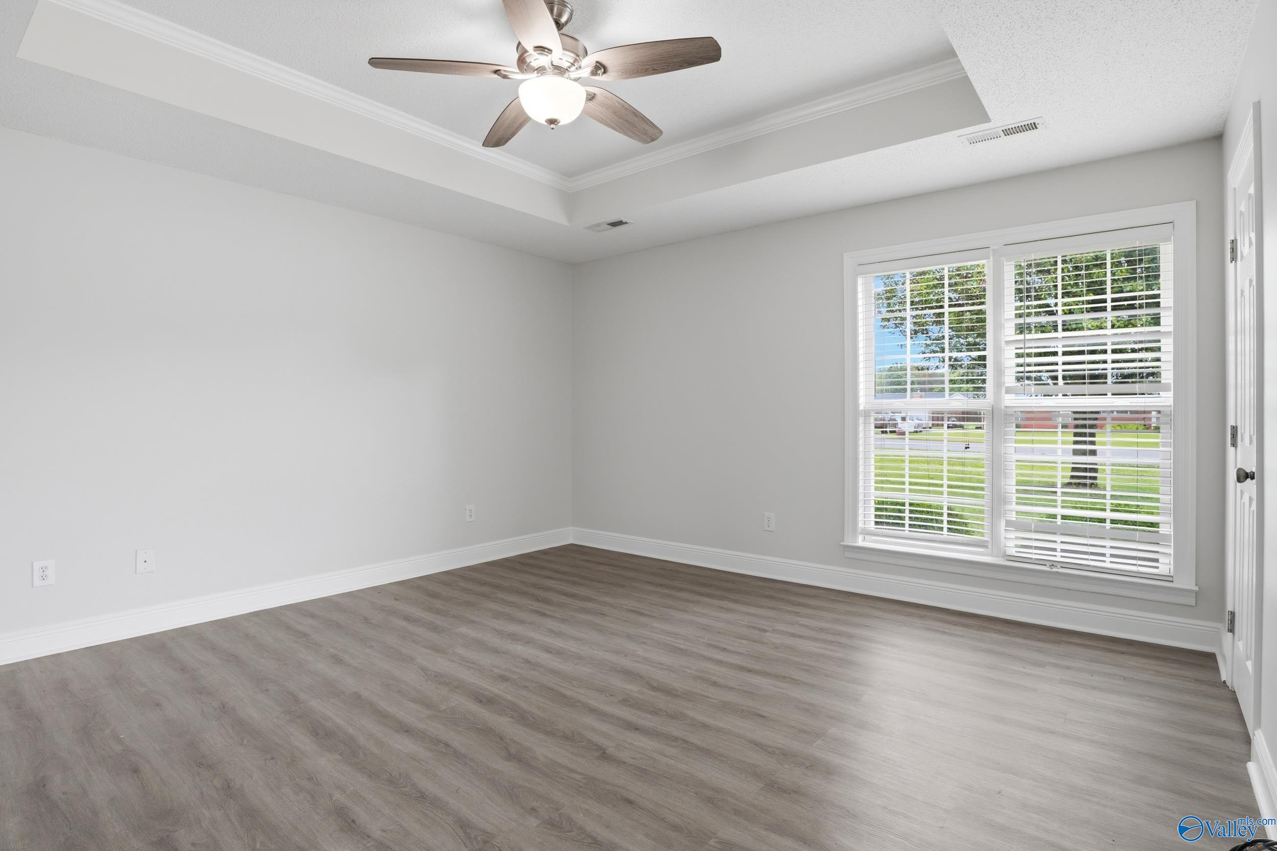104 Autumn Glaze Drive