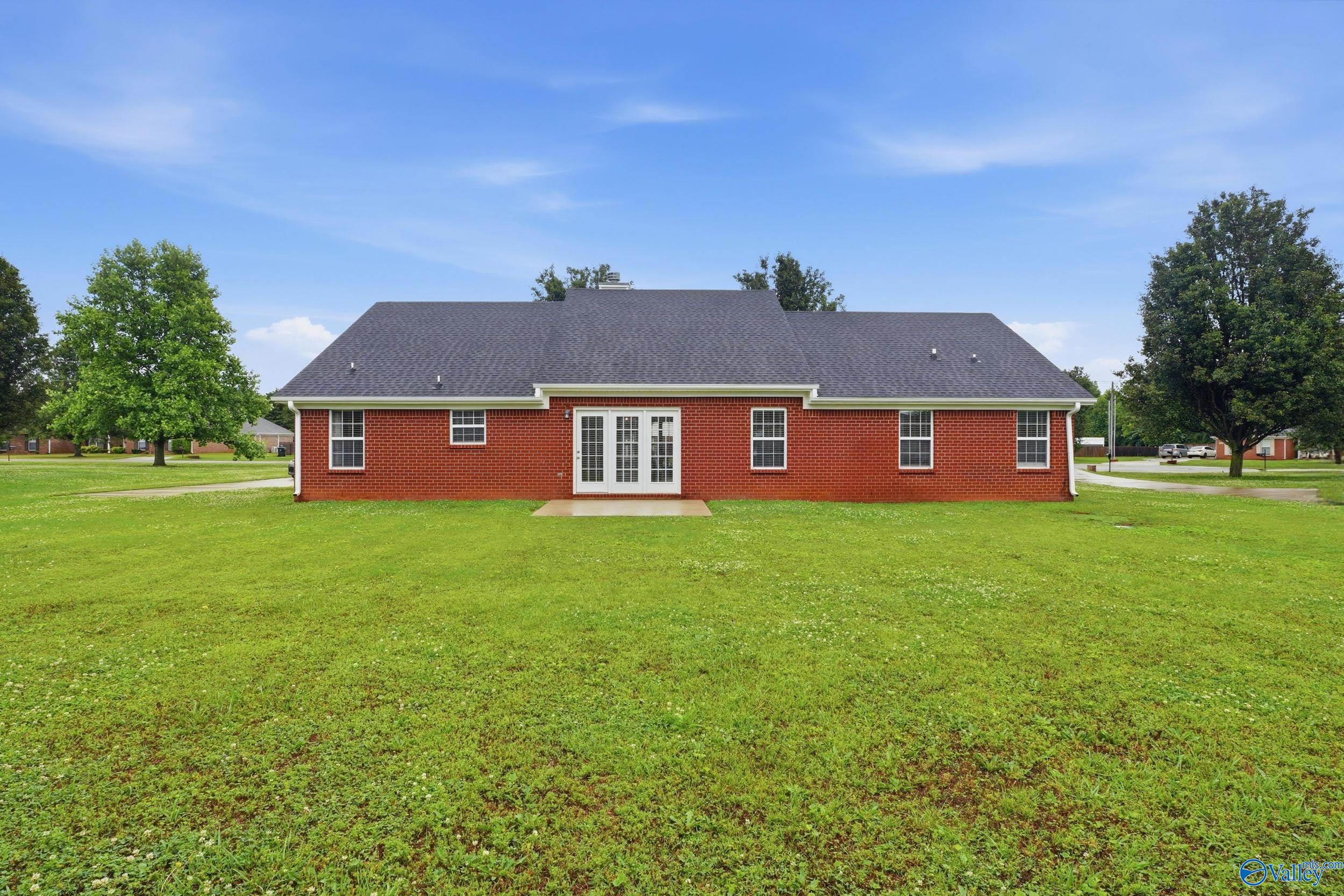 104 Autumn Glaze Drive