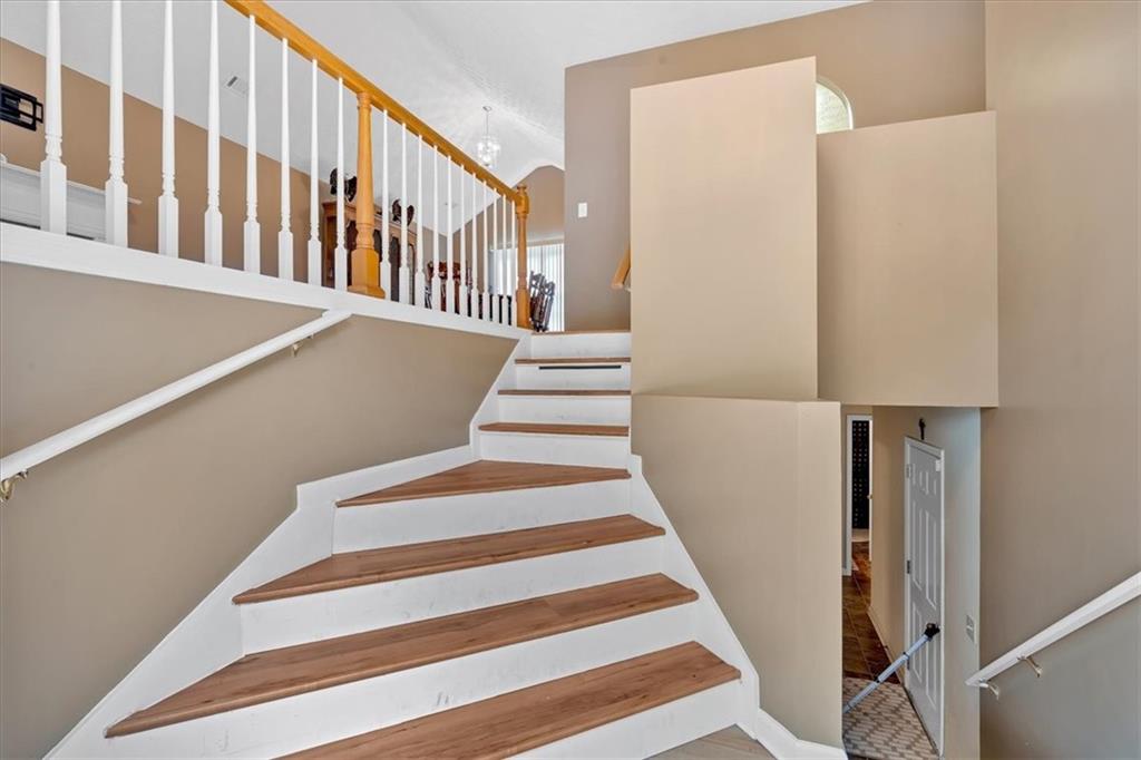 700 Walkingstick Drive