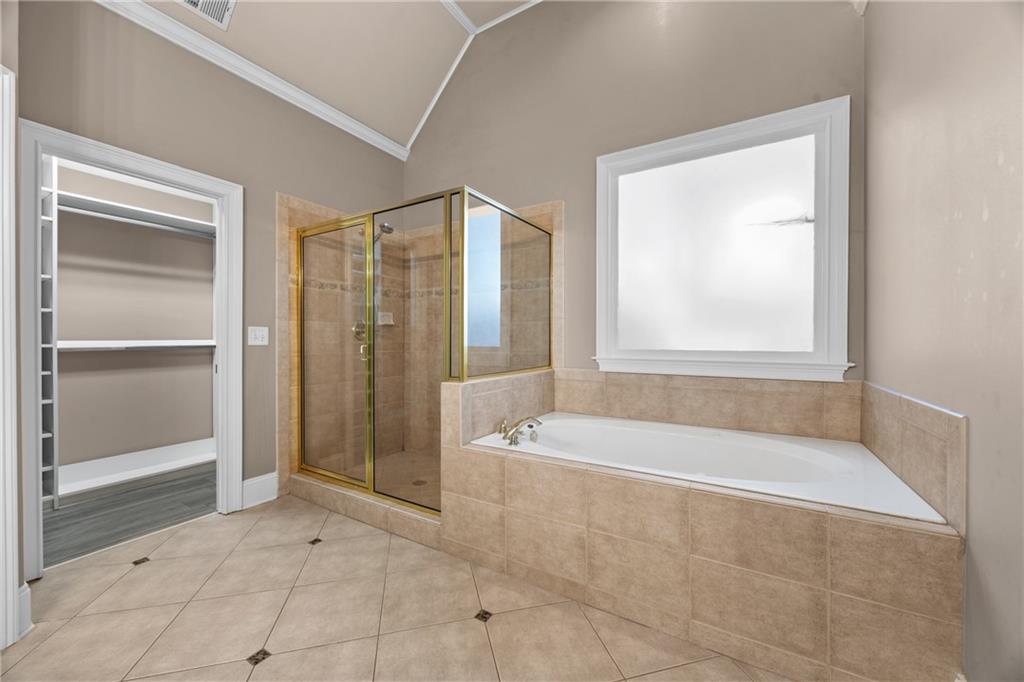 774 Mary Ann Drive NE