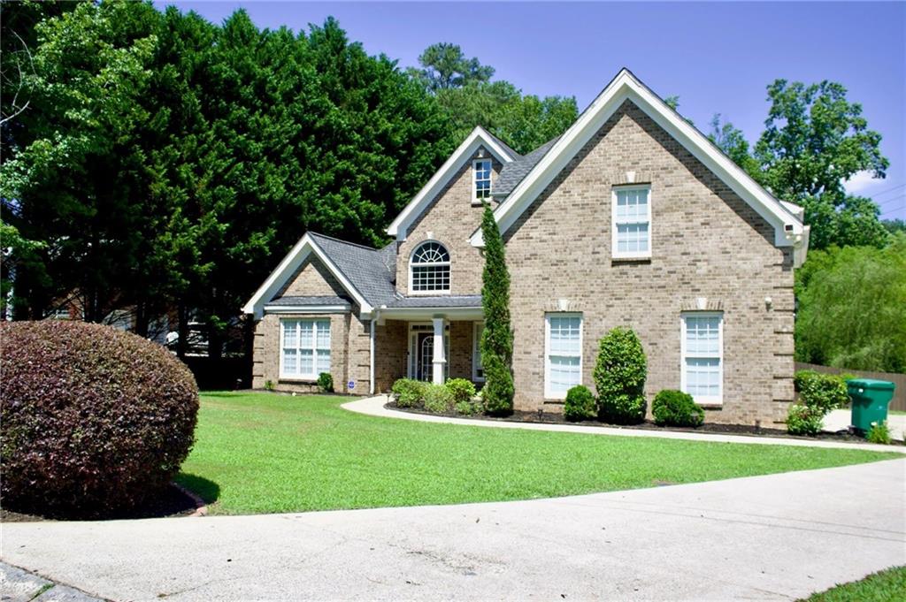 774 Mary Ann Drive NE