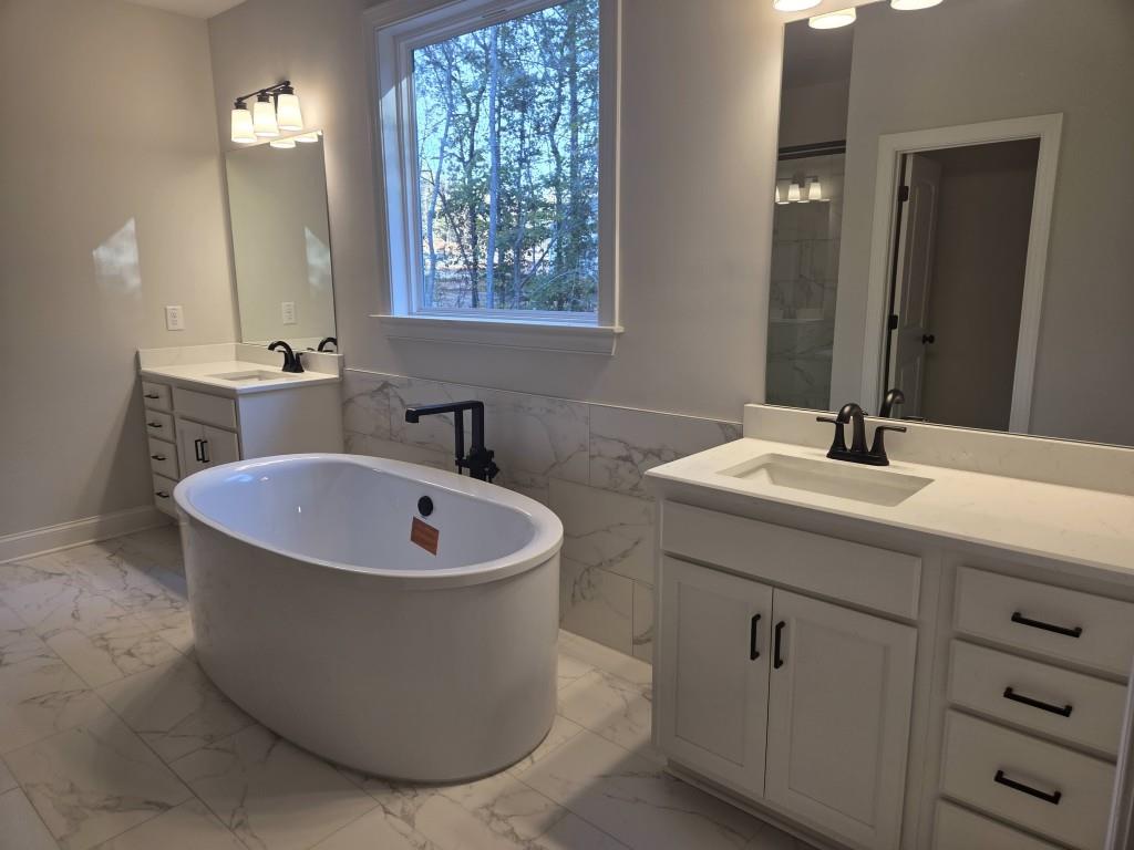 3245 Lions Ruby Lane