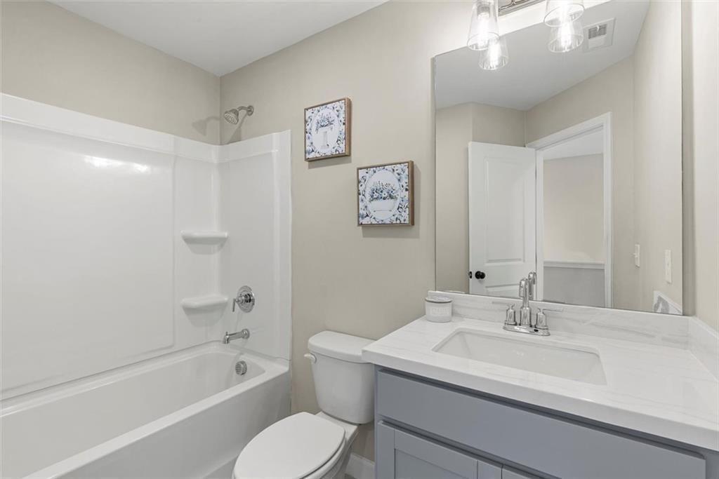 3739 Silvery Way