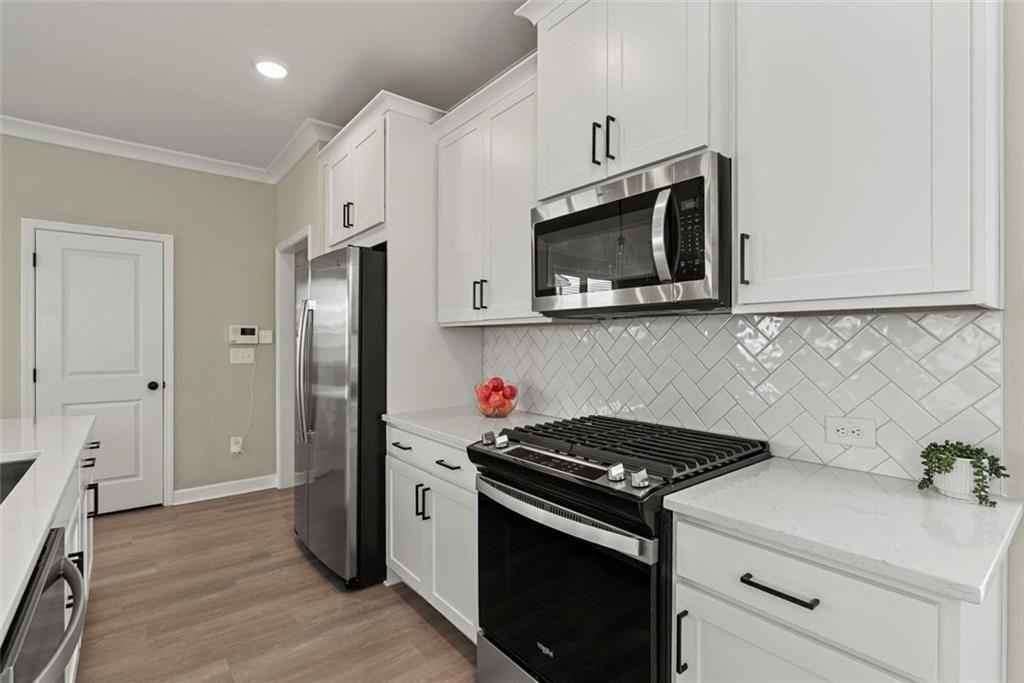 3739 Silvery Way