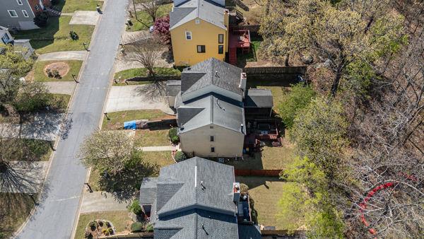 1835 Barrington Overlook NW