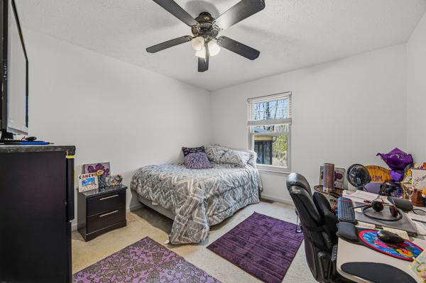 1835 Barrington Overlook NW