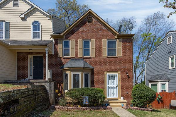 1835 Barrington Overlook NW