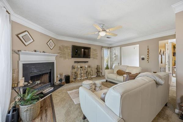 1835 Barrington Overlook NW