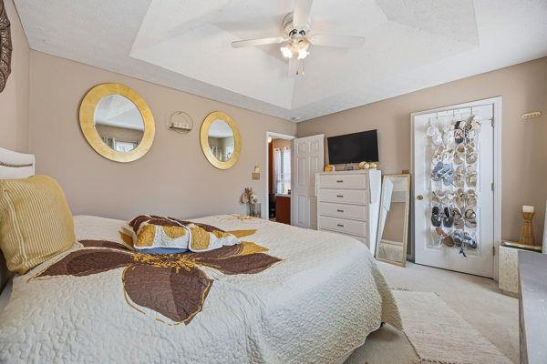 1835 Barrington Overlook NW