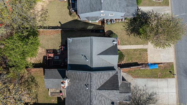 1835 Barrington Overlook NW