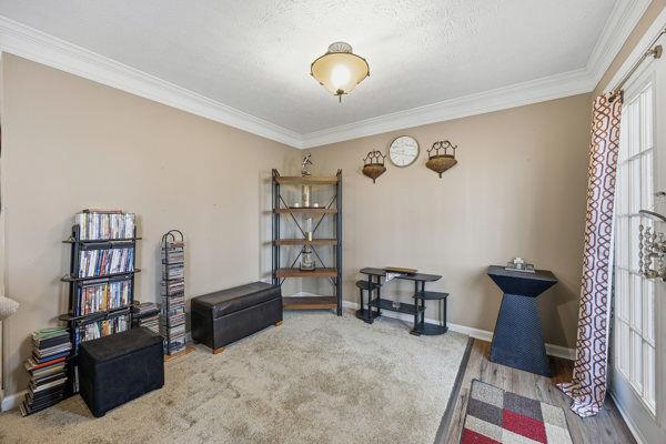 1835 Barrington Overlook NW