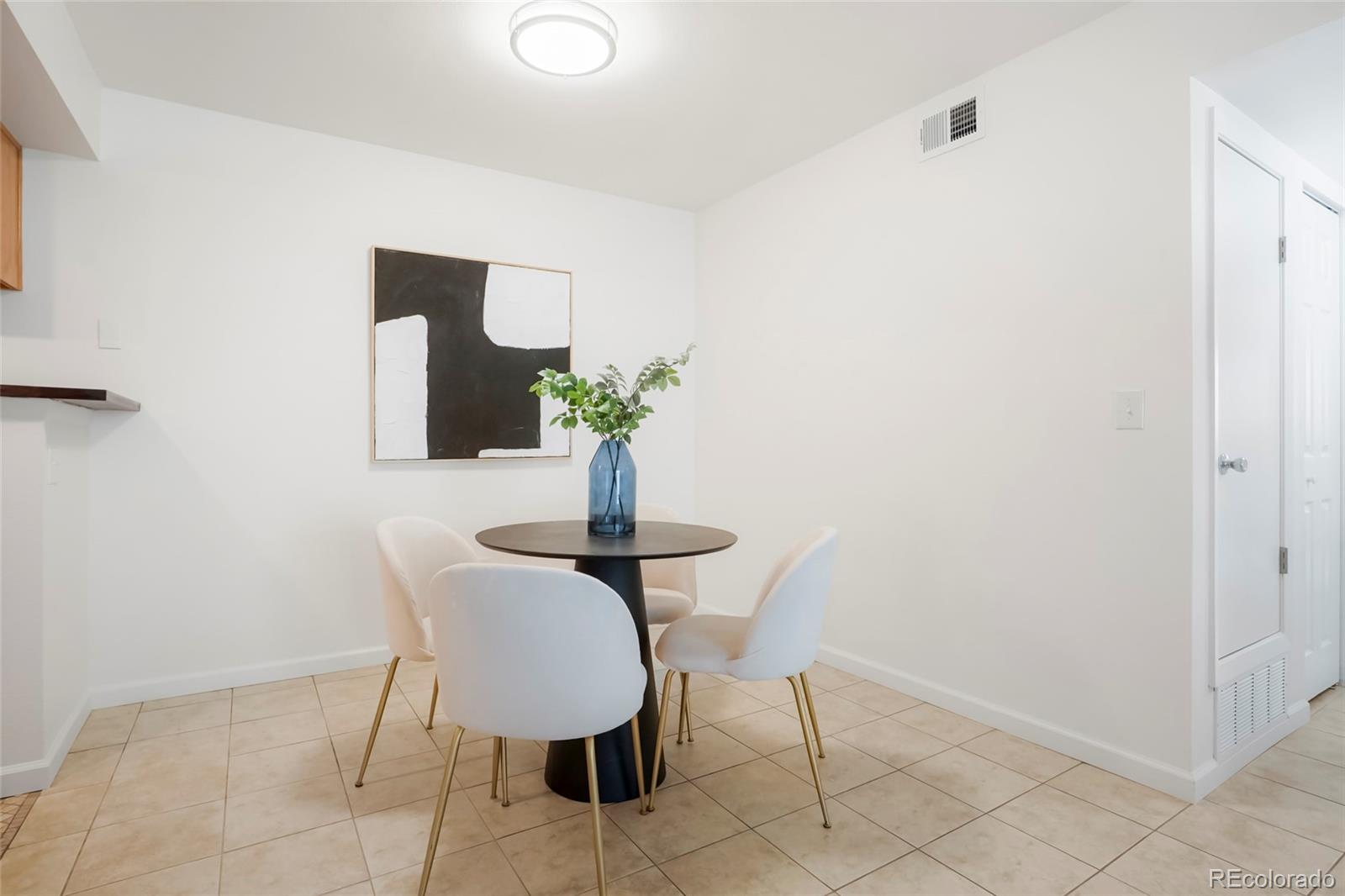 3452 S Eagle Street Unit: 101