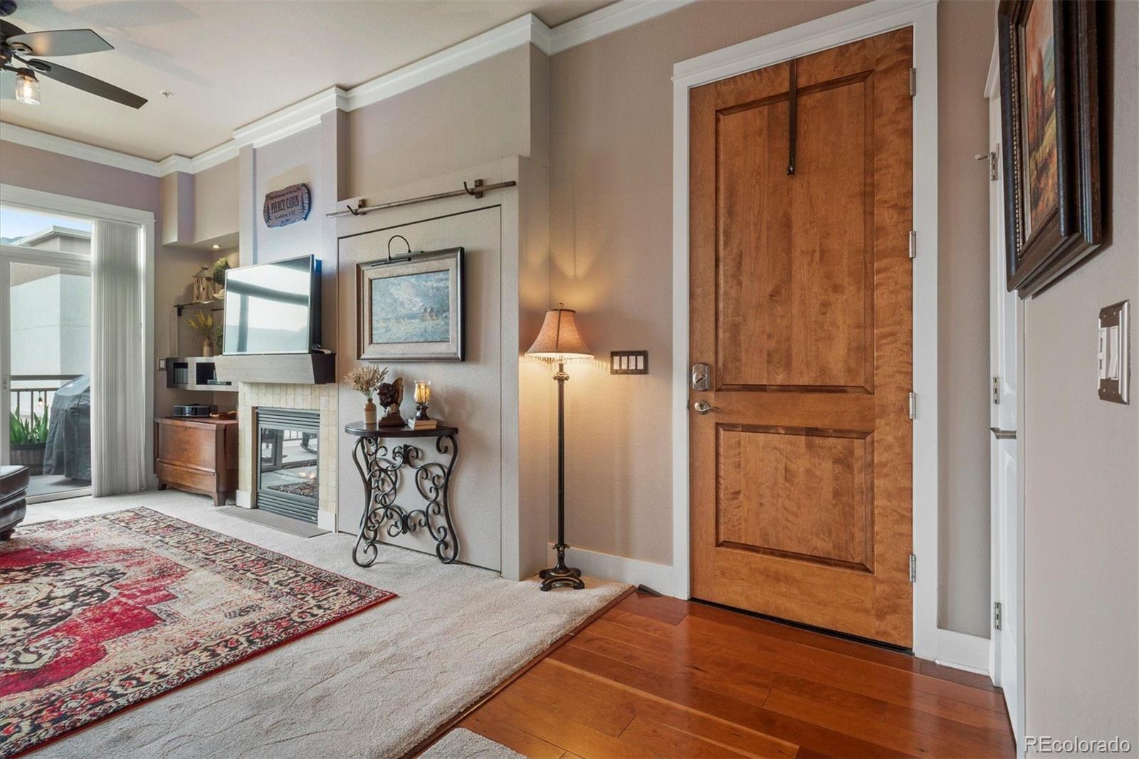 1275 Washington Avenue Unit: R408
