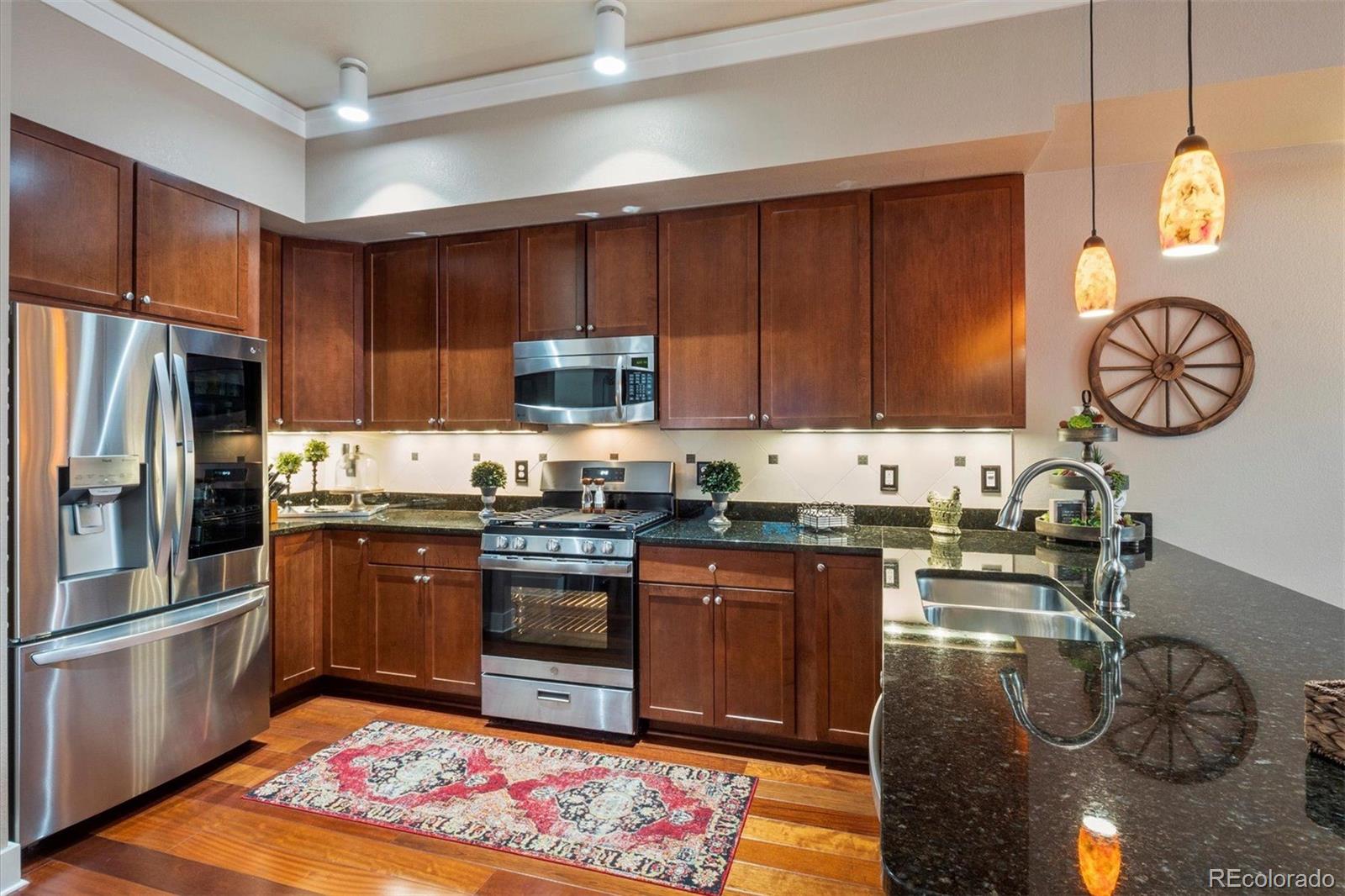 1275 Washington Avenue Unit: R408