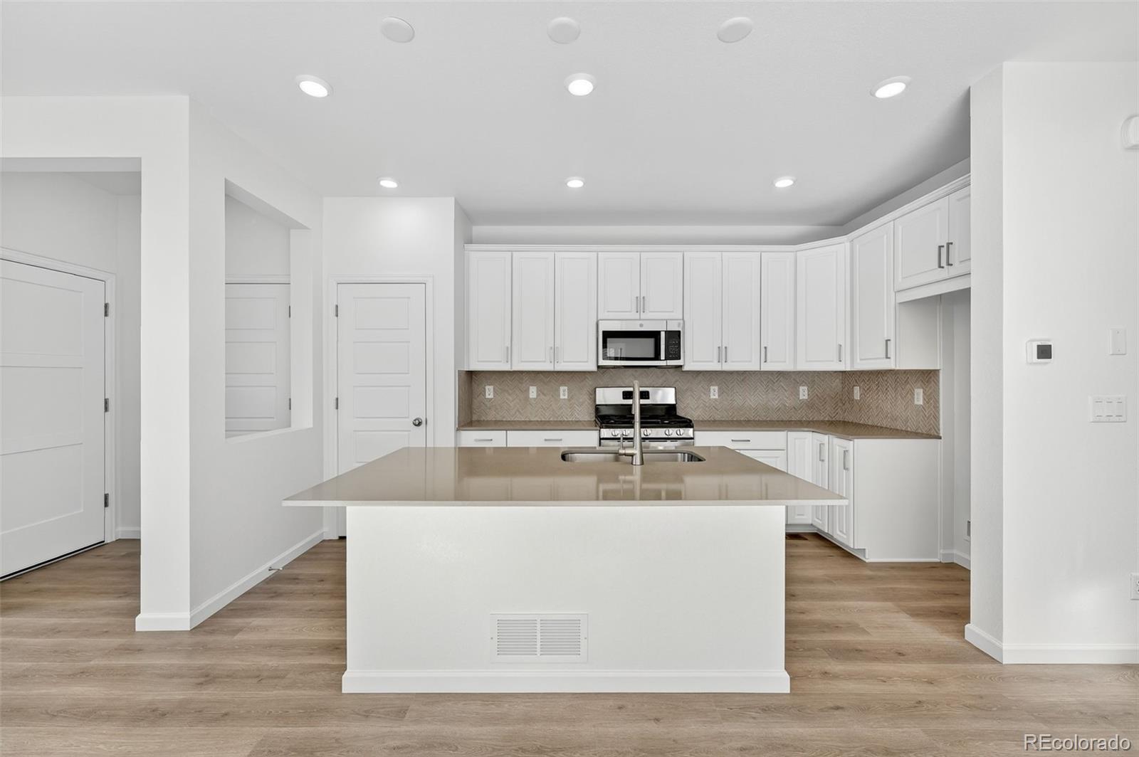 14855 Arbor Boulevard W