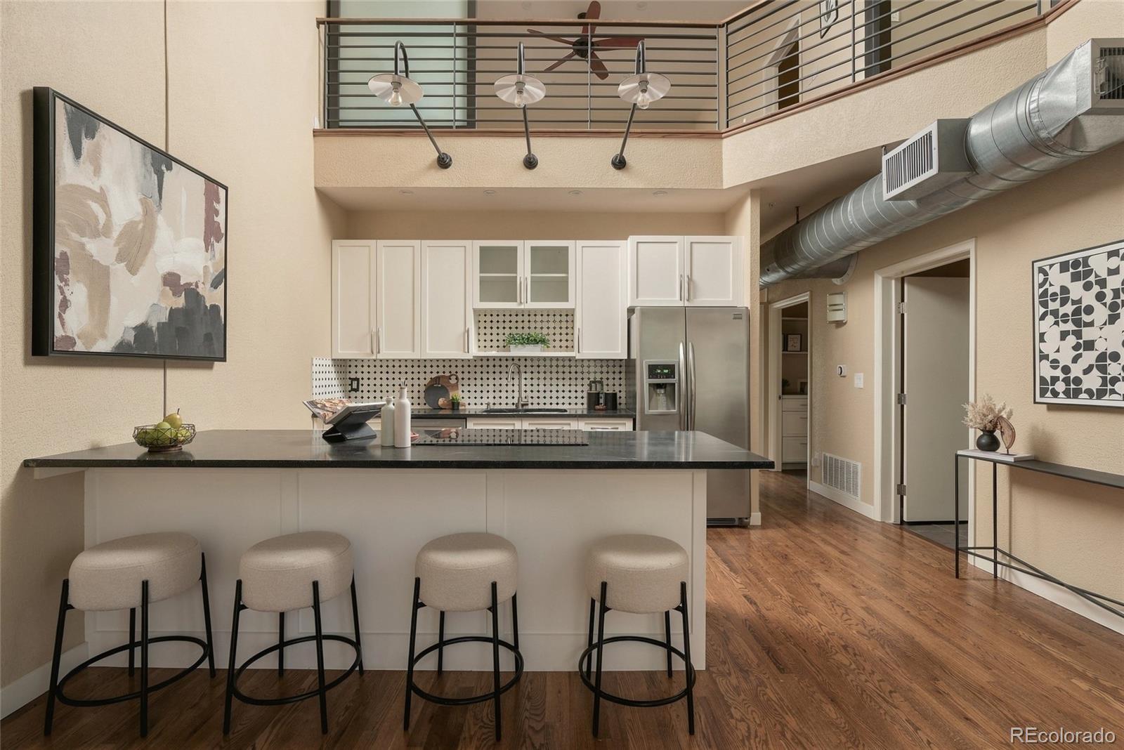 190 Roslyn Street Unit: 1308