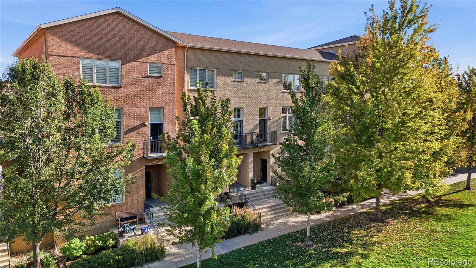 190 Roslyn Street Unit: 1308