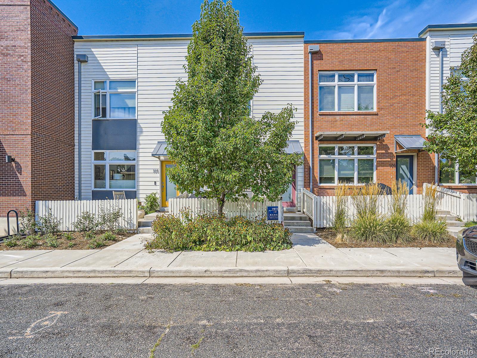 107 N Iowa Avenue