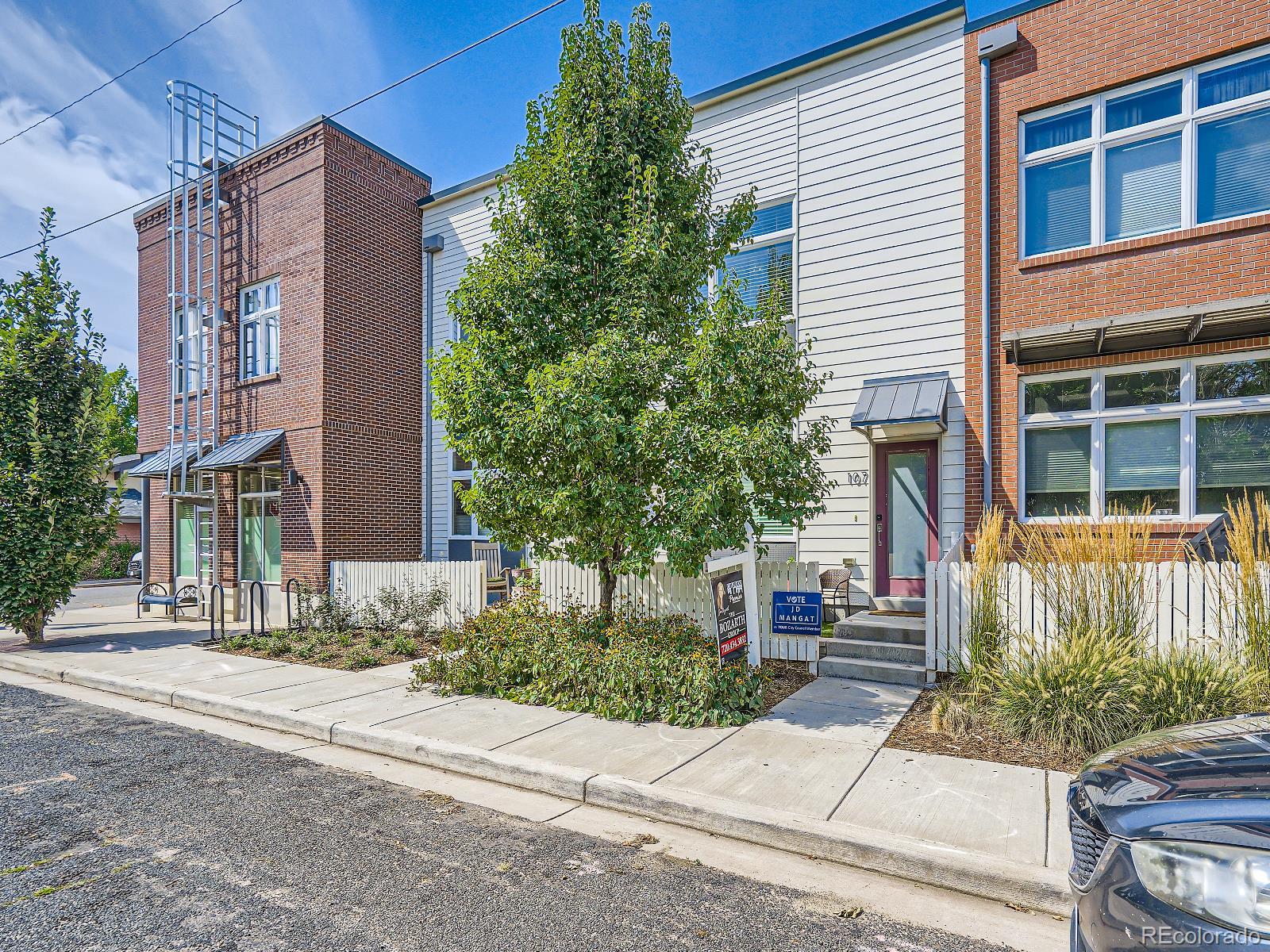107 N Iowa Avenue
