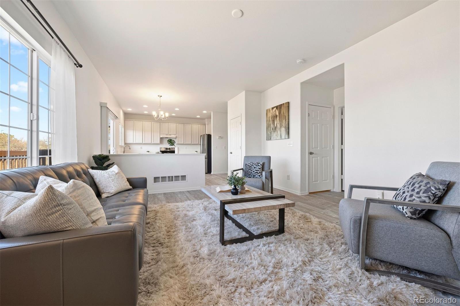 19153 E 39th Place