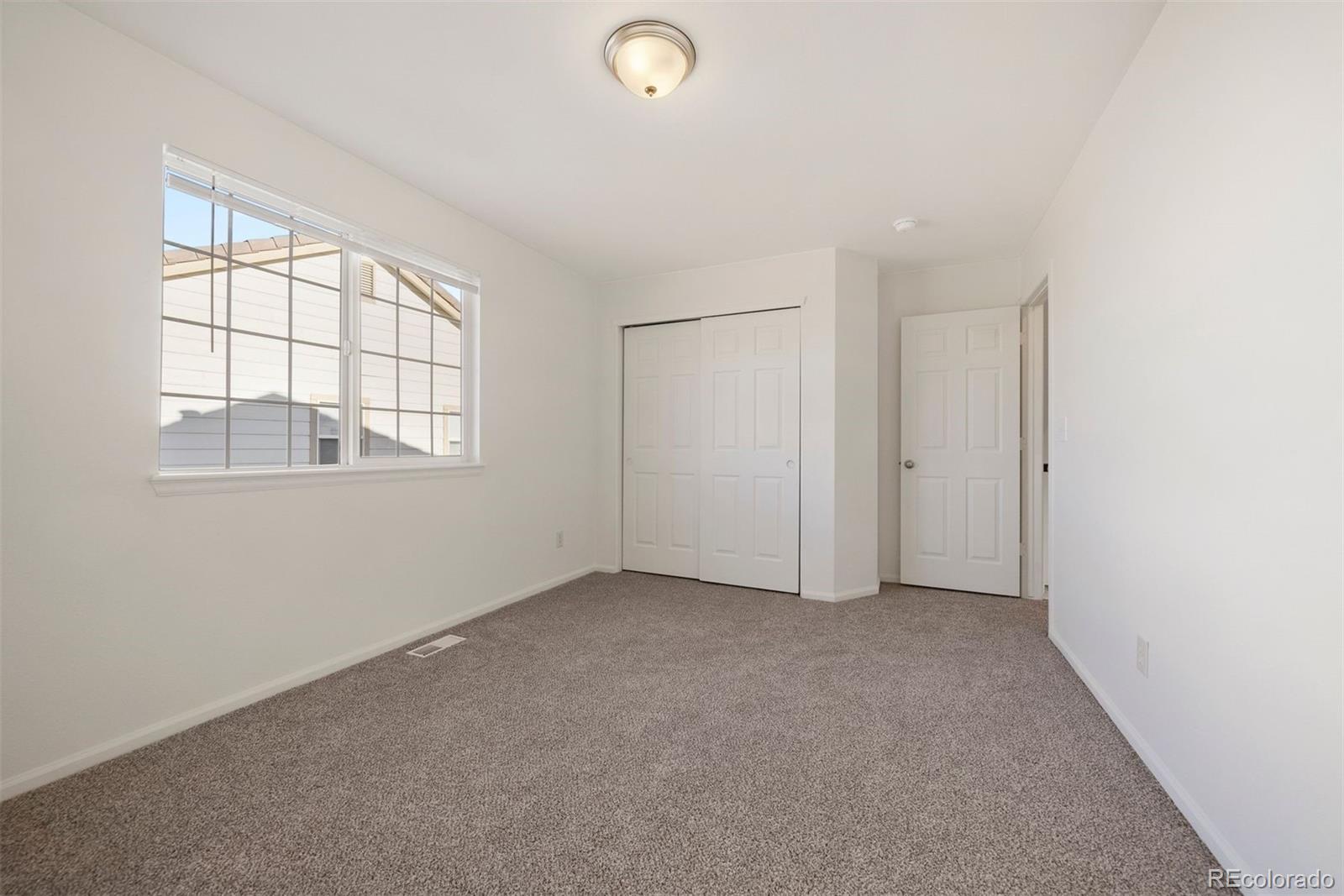19153 E 39th Place