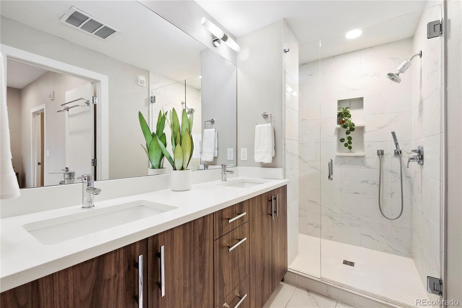 4469 Tennyson Street Unit: 15