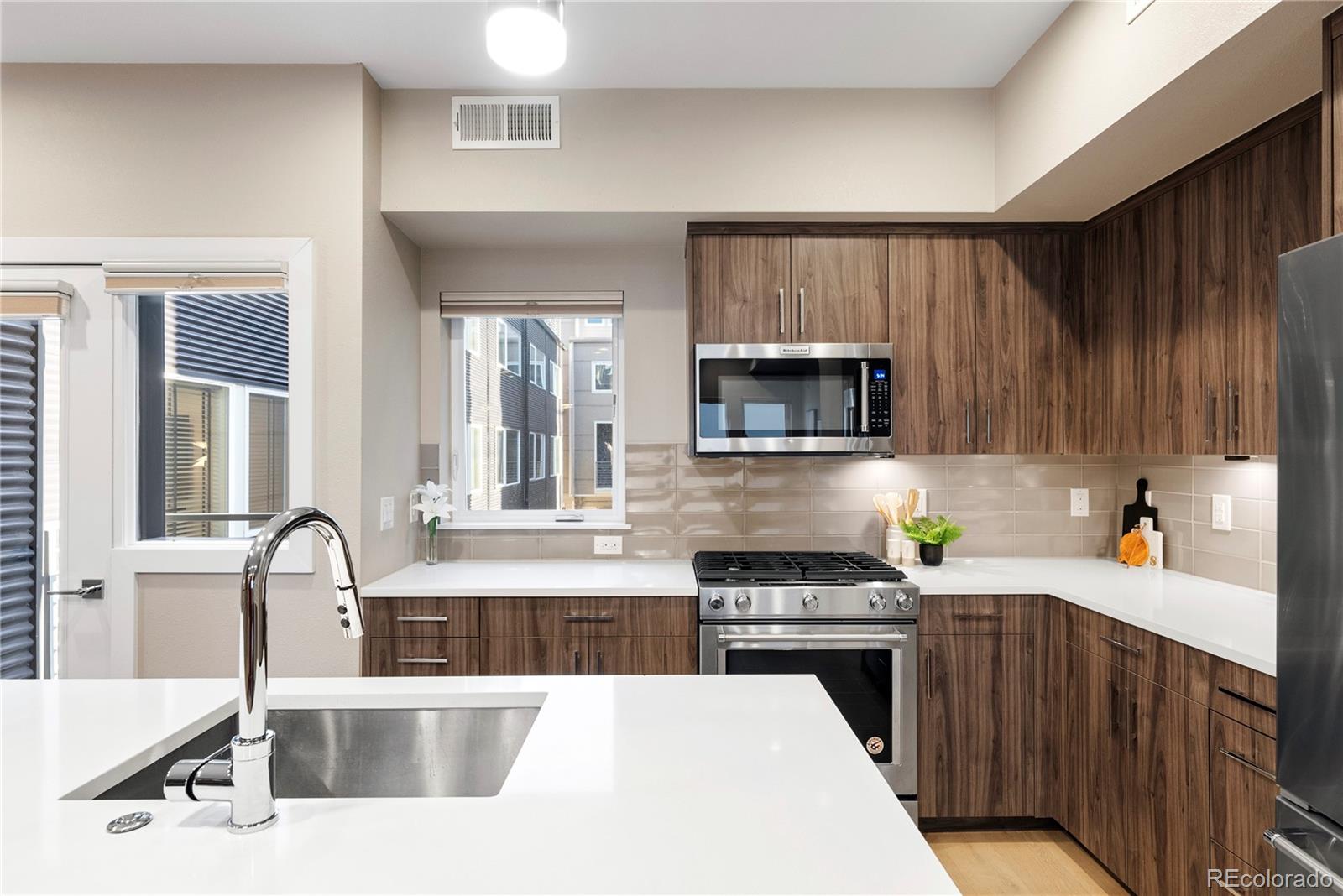 4469 Tennyson Street Unit: 15