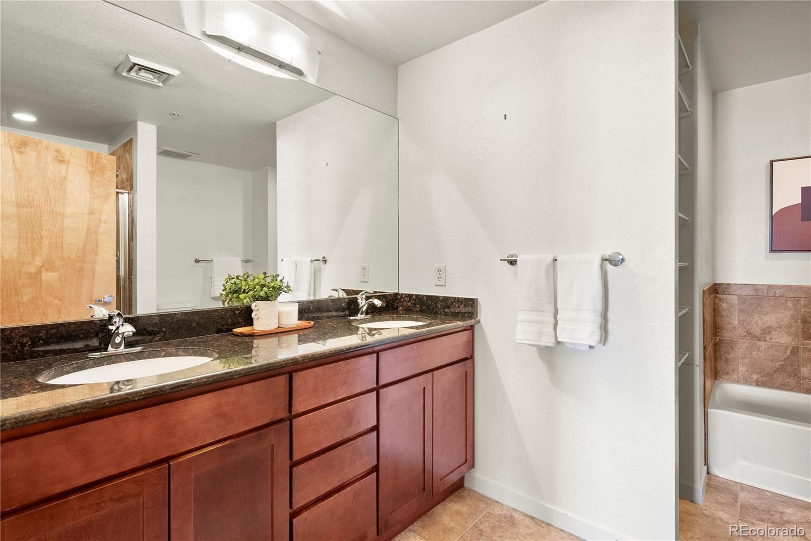 1555 Central Street Unit: 301