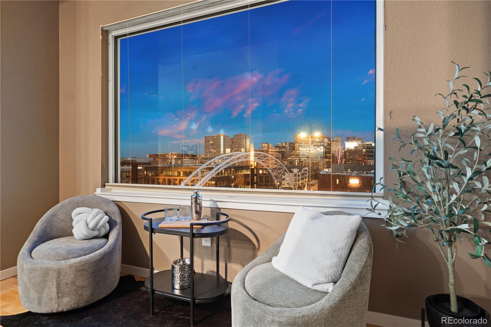 1555 Central Street Unit: 301