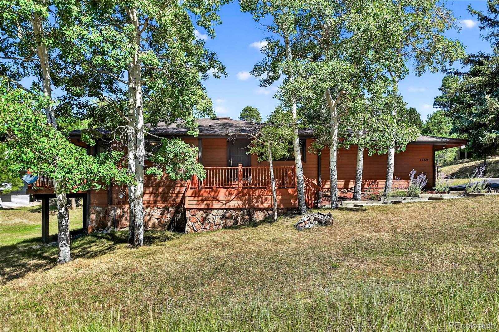 1269 Pomegranate Lane