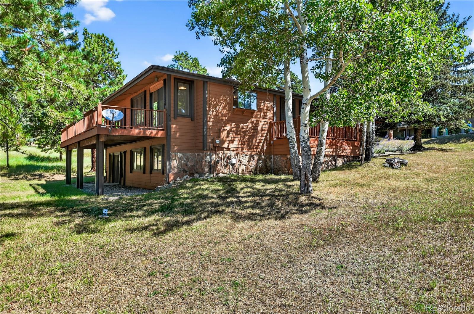 1269 Pomegranate Lane