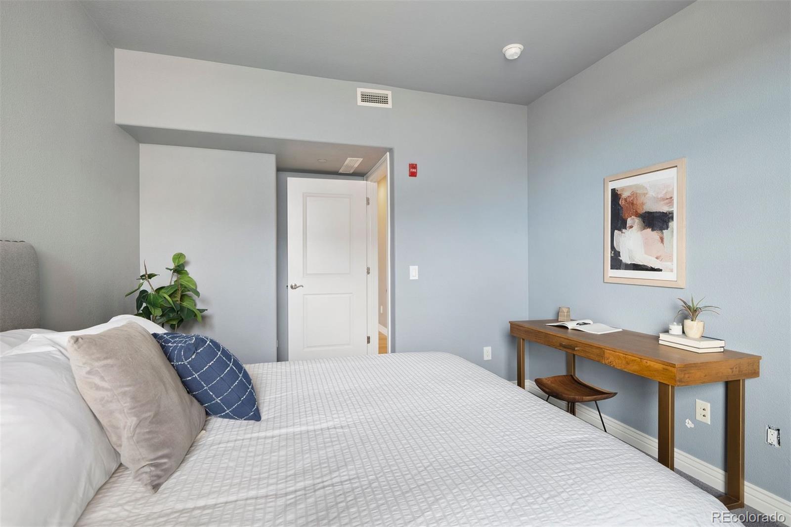 89 Rampart Way Unit: 504