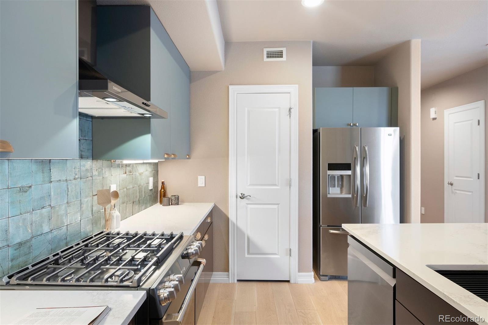 89 Rampart Way Unit: 504