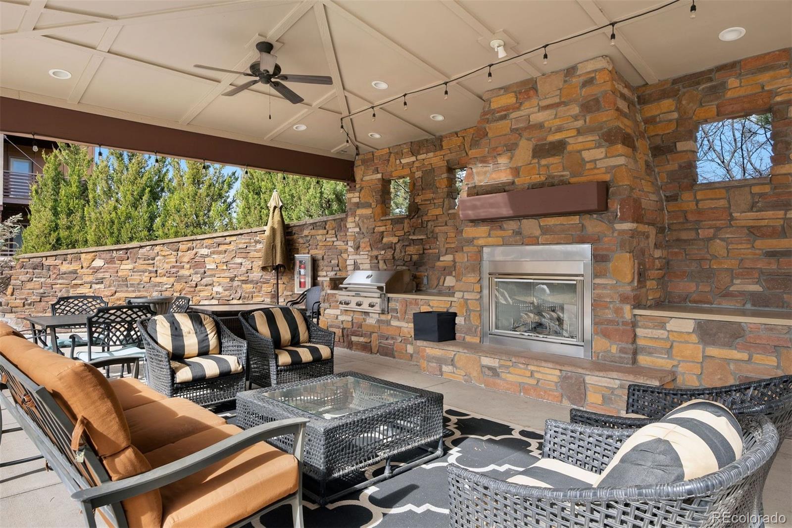 89 Rampart Way Unit: 504